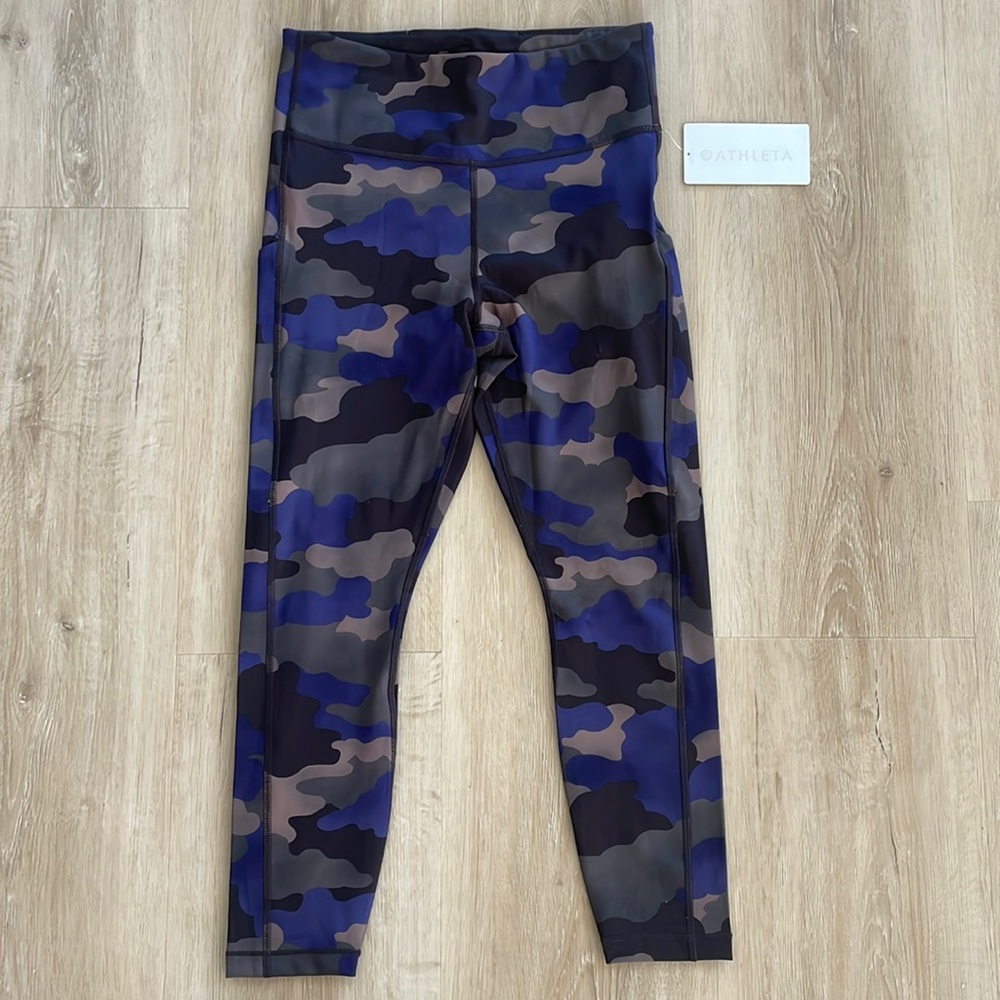 🖤 NWT Athleta Ultimate Stash Printed 7/8 tight